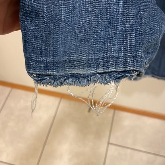 7 For All Mankind woman’s boot cut jeans - Picture 9 of 11